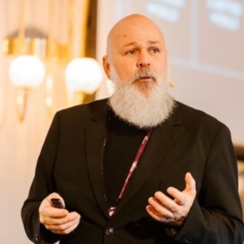 Bugge Holm Hansen